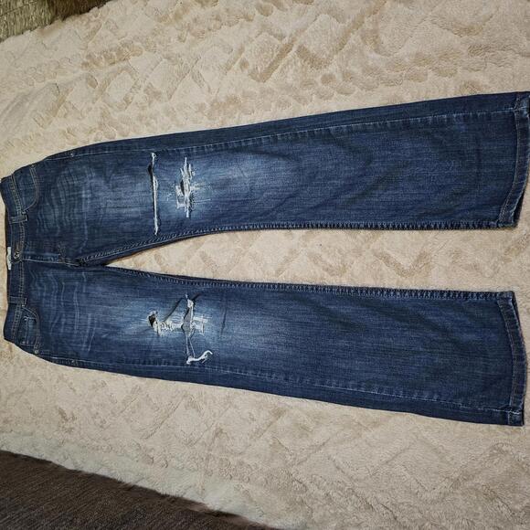 Signature by Levi Strauss Straight Slim Fit Ripped Jeans - Picture 2 of 10